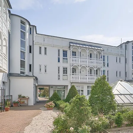 Apartment 655, Seepark *